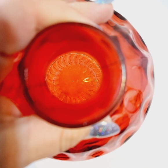 Vintage Ruby Red‎ Thumb Press Bud Vase - Picture 4 of 6
